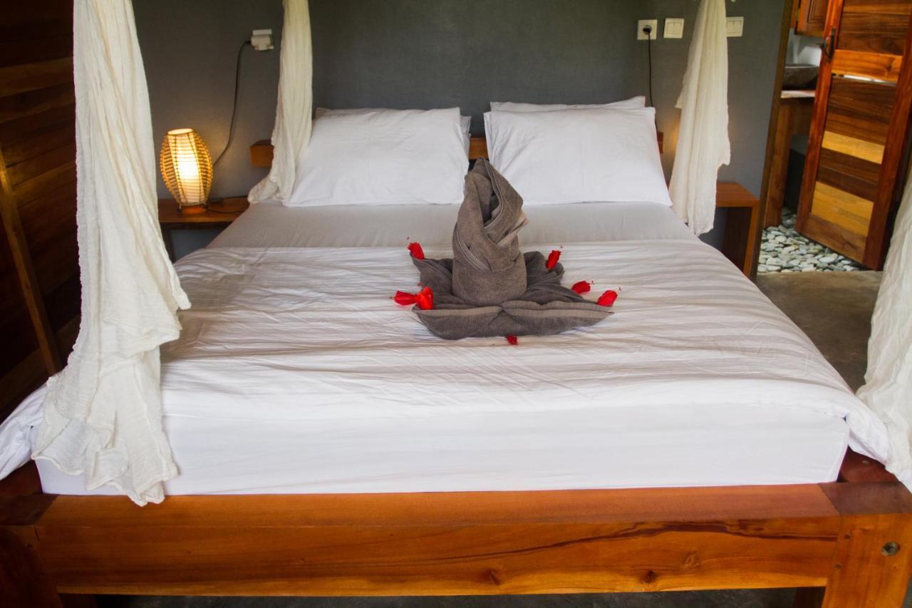 The Geckos Homestay Kelimutu Eksteriør billede